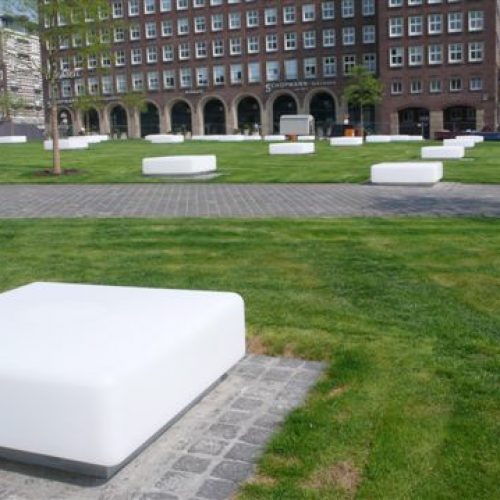 Domplatz Plaza Design Bank